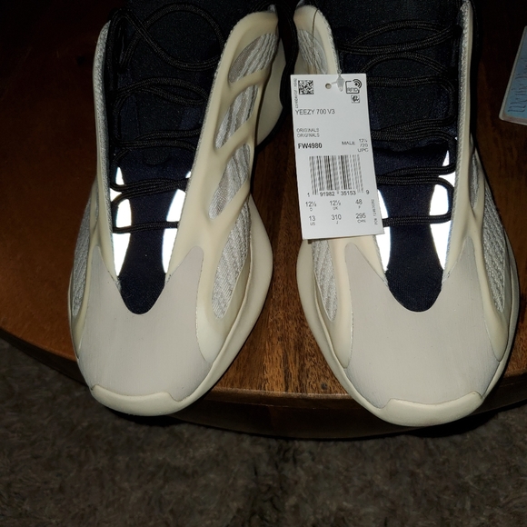 yeezy azael sizing reddit